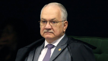 Fachin se declara suspeito após ex-assessor tentar ingressar em ação sobre bets