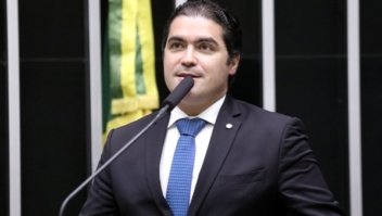 Deputado Newton Cardoso Jr. é a favor da legalização de bingos e cassinos