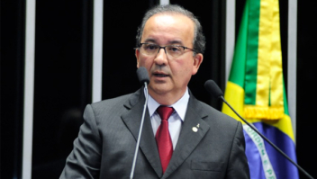 PL tenta emplacar Jorginho Mello no Ministério do Turismo