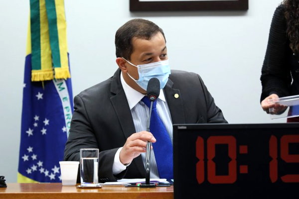 Deputados e empresários defendem volta dos cassinos para alavancar o turismo
