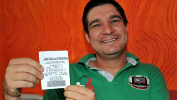 Grupo de amigos 'investe' R$ 22 mil em bilhete único na Mega-Sena da Virada: ‘temos muita chance de conseguir’ 1
