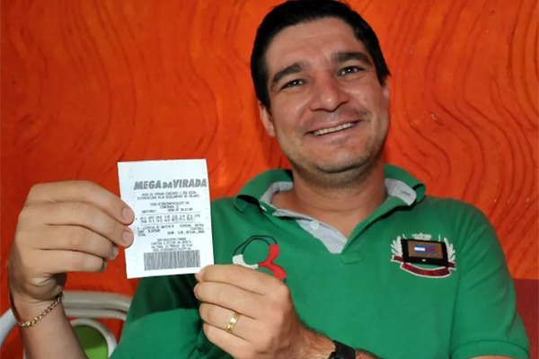 Grupo de amigos 'investe' R$ 22 mil em bilhete único na Mega-Sena da Virada: ‘temos muita chance de conseguir’ 1
