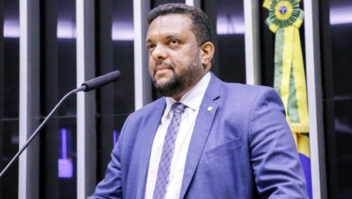 Otoni pede a Lira que PL de jogos de azar tenha votação presencial