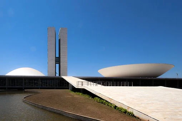 Pesquisa Senado: aliados de Lula são favoritos em sete estados, e de Bolsonaro, em quatro; veja os números