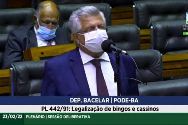 Deputado Bacelar comenta sobre a aprovação do PL 442/91 na Câmara dos Deputados