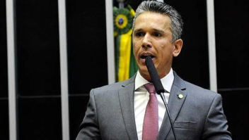 Relator do projeto que regulariza jogos de azar trabalha em mudanças no parecer