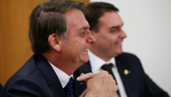 O jogo duplo de Jair Bolsonaro na liberação do jogo