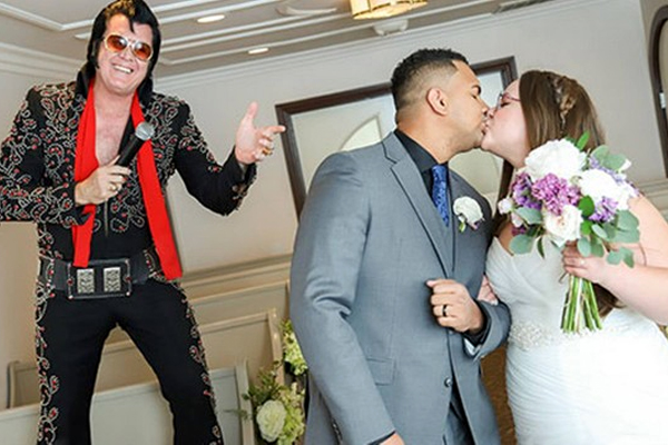 Casamentos com Elvis em Las Vegas podem estar perto do fim
