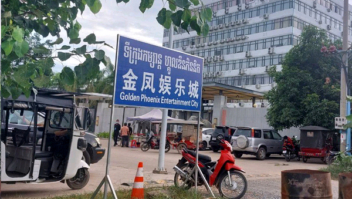Dezenas de funcionários de cassino no Camboja fogem a nado para o Vietnã