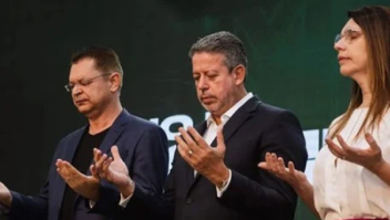 Arthur Lira recorre à frente evangélica para se reeleger em Alagoas