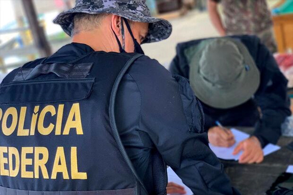 Quadrilha que aliciava funcionários de lotéricas para fraudar dados é alvo da Polícia Federel em Campo Grande