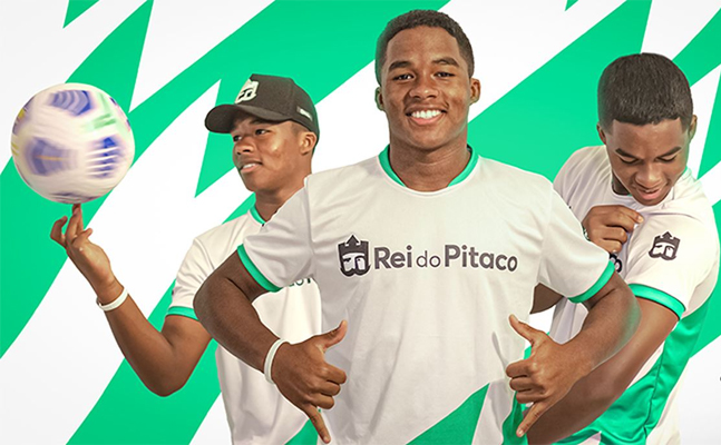 Rei do Pitaco fecha patrocínio ao jovem atacante Endrick, do Palmeiras