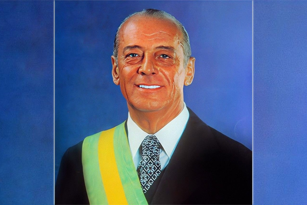 The reasons why President João Figueiredo did not legalize casinos.