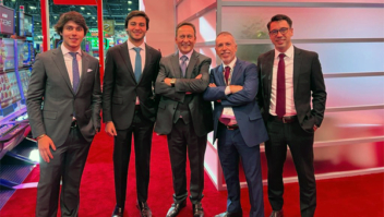 Empresários de sucesso e seus herdeiros na G2E 2022 de Las Vegas