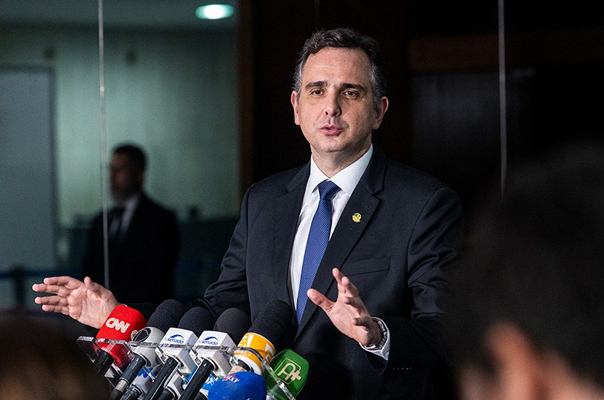 Rodrigo Pacheco inclui mandato para ministros do STF e jogos de azar em prioridades do ano