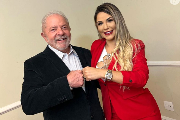 Com aposta de R$ 1 milhão ganha com a vitória do Lula, Deolane já pode deixar 'A Fazenda' 2