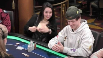 Youtuber viraliza ao usar seios falsos para distrair adversários durante torneio de pôquer