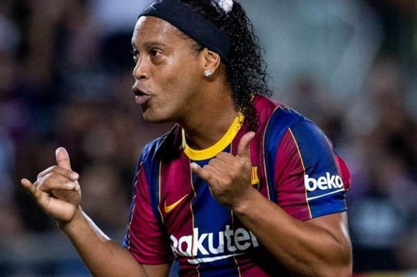 CPI das Pirâmides Financeiras deve ouvir Ronaldinho Gaúcho e o presidente do Santos devido ao patrocínio da Blaze
