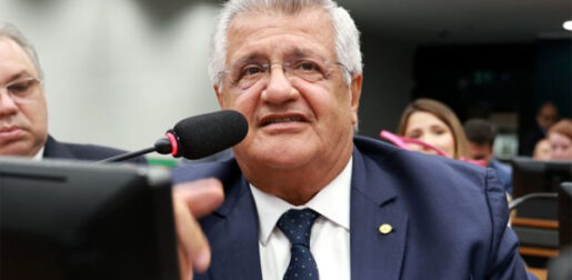 Ministro do Turismo vai à Câmara e defende a legalização dos jogos no Brasil