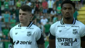 Chrystian Barletta joga com uniforme com patrocínio errado e viraliza em Chape x Ceará