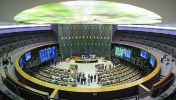 Acompanhe ao vivo a sessão da Câmara dos Deputados