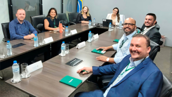 Lottopar inicia série de visitas técnicas para conhecer o que há de mais moderno em impressos de segurança para o mercado lotérico
