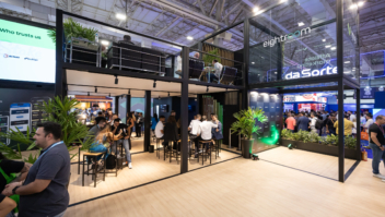 Eightroom encerra primeiro dia de participação na BIS SIGMA Américas 2024 com anúncio de uma nova família de produtos Vpag 1