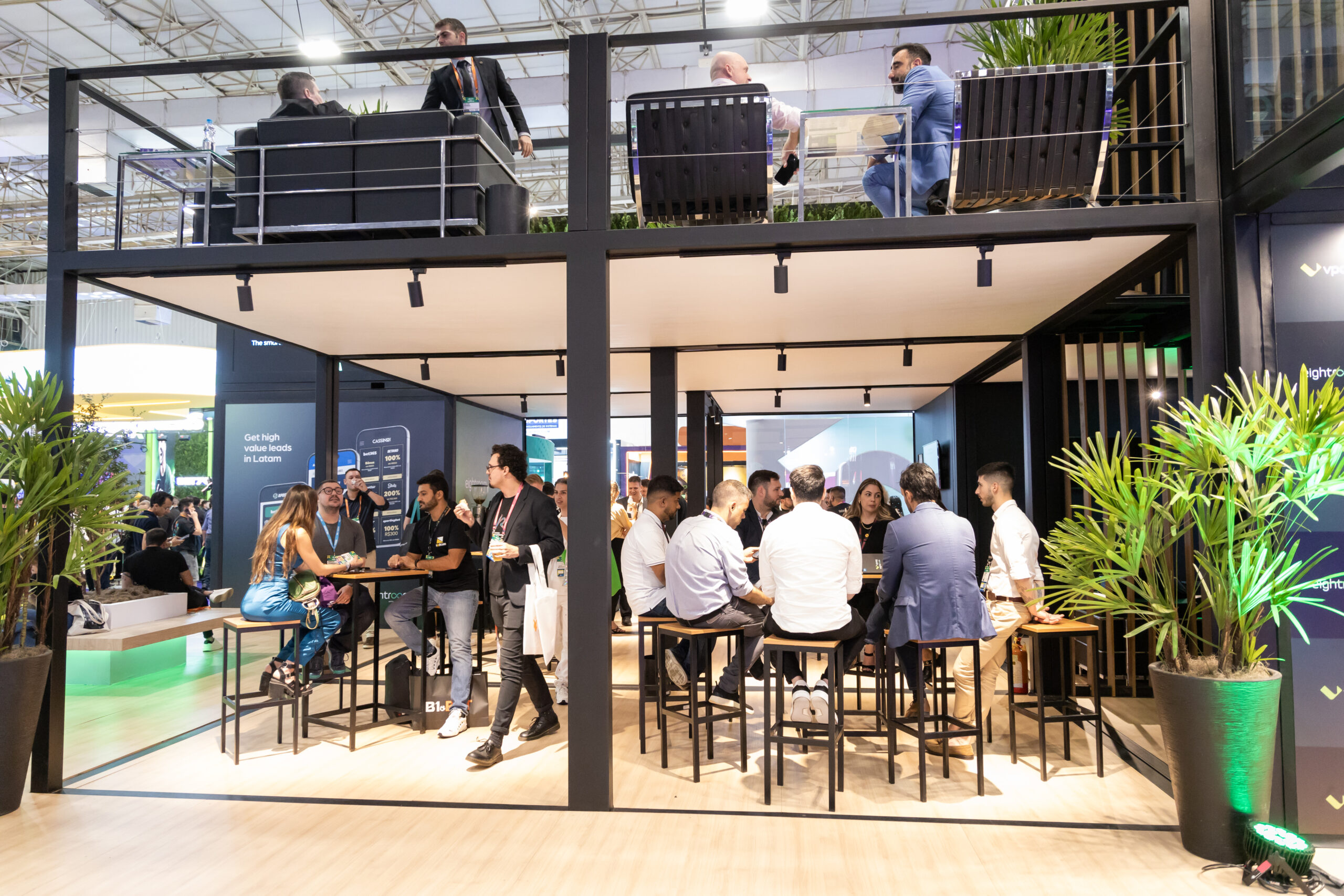 Eightroom encerra primeiro dia de participação na BIS SIGMA Américas 2024 com anúncio de uma nova família de produtos Vpag 2