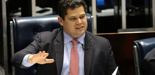 Alcolumbre adia votação sobre jogos de azar na CCJ do Senado e avalia designar relator 'ad hoc'