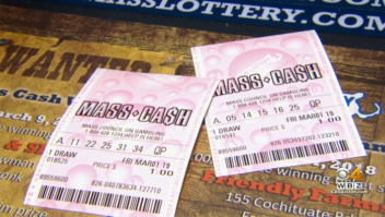 Brasileira ganha US$ 100 mil em loteria comprada em mercado de Framingham em Massachusetts