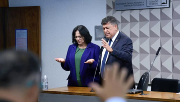 Bancada evangélica age para tentar atrasar projeto que legaliza os jogos, aprovado na CCJ do Senado 1