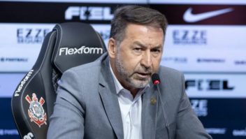 Corinthians avança por patrocínio máster de R$ 310 milhões até 2027; veja detalhes