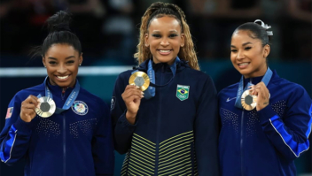 Rebeca Andrade leva o ouro no solo individual e vira a maior medalhista olímpica brasileira 2