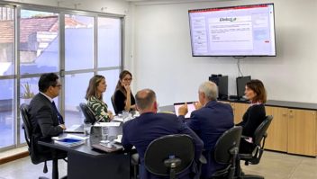LOTERJ recebe CEO do laboratório de certificação italiano GlobaLab