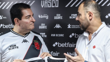 Vasco e Viva Sorte celebram parceria em São Januário