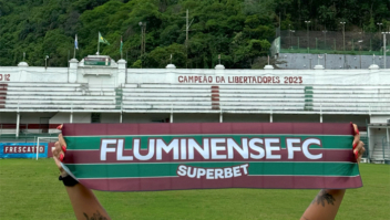Superbet Brasil vai distribuir 10 mil faixas tricolores no Maracanã 2