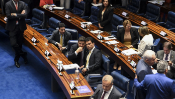 Relator do PL que legaliza cassinos e jogo do bicho teme derrota e projeto sai da pauta do Senado