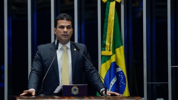 Senado adia projeto que autoriza cassinos e bingos no país; proposta fica para 2025