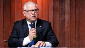 INSS estuda proibir dinheiro do BPC em apostas esportivas, diz presidente do órgão
