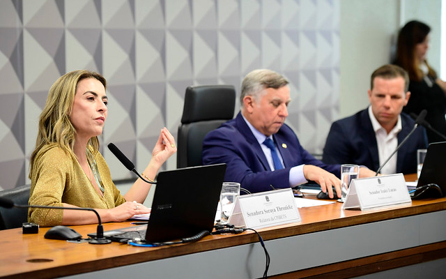 CPI das BETs ouve apostador compulsivo, aprova requerimentos e senador defende a prorrogação