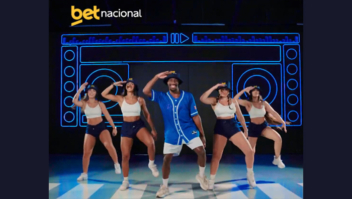 Do BBB para o Carnaval: jingle da Betnacional ganha coreografia oficial com a FitDance
