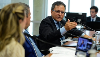 Secretário da Receita defende IR sobre apostas na CPI das Bets