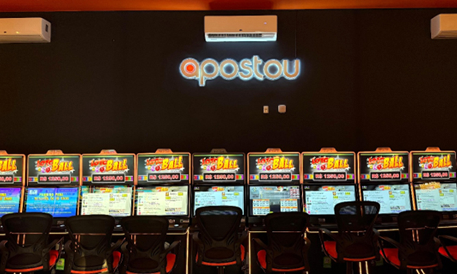 Apostou inaugura a primeira sala de vídeo loteria em Foz do Iguaçu com campanha “Jogo sem Fronteiras” 1
