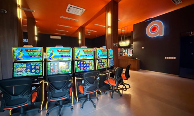 Apostou inaugura a primeira sala de vídeo loteria em Foz do Iguaçu com campanha “Jogo sem Fronteiras” 2