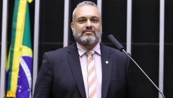 Deputado quer que bets financiem proteção de animais