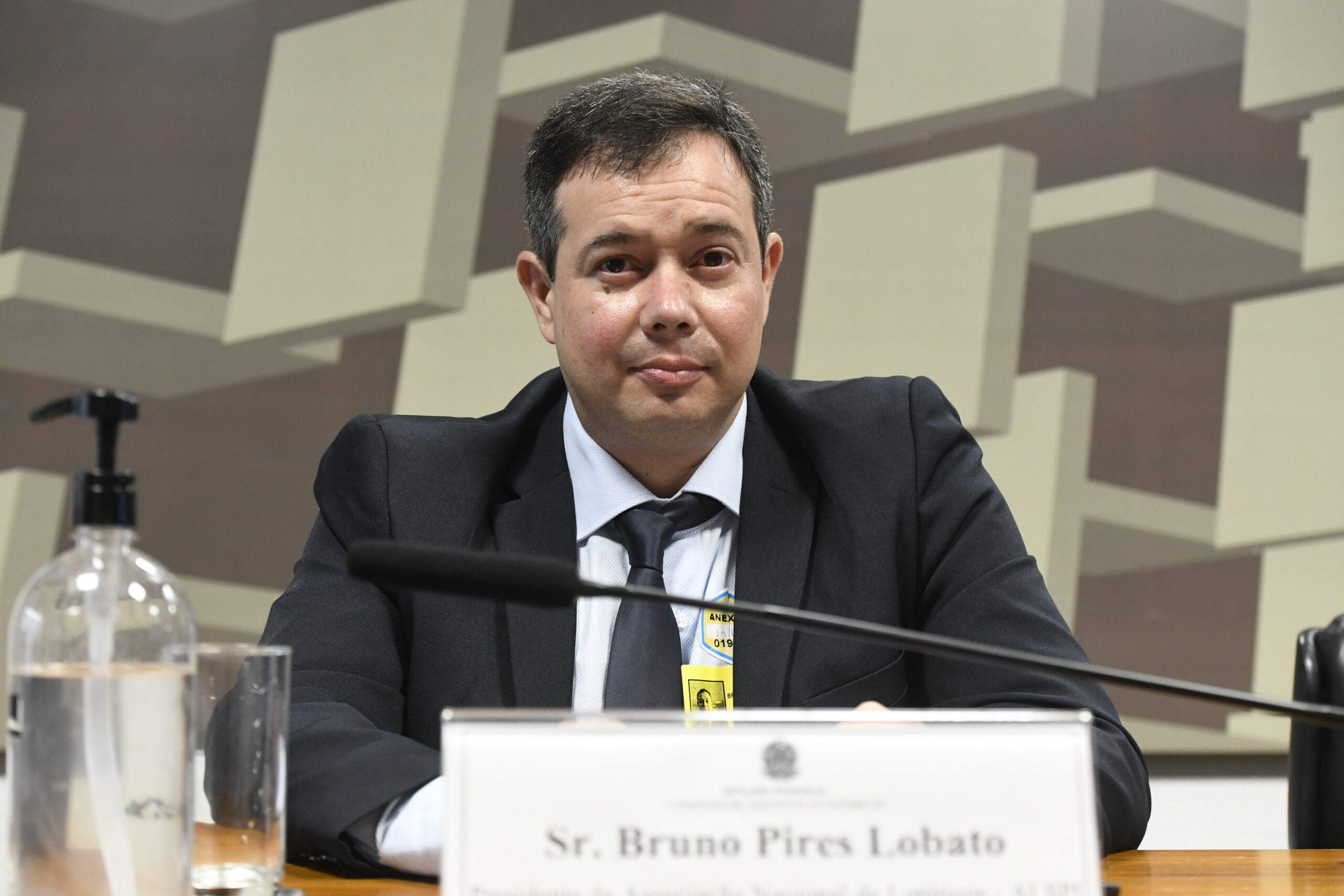 Empresários lotéricos denunciam práticas da Caixa no dia da categoria