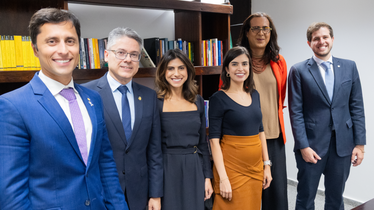 Parlamentares protocolam pacote de projetos para restringir apostas online 1