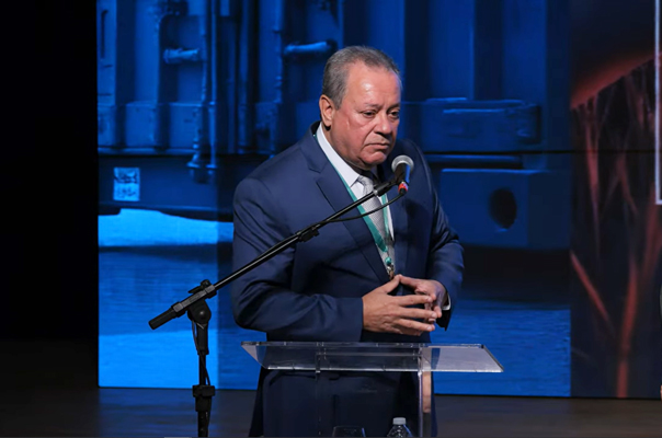 Presidente da CNI critica aumento de IOF e defende tributar bets e big techs