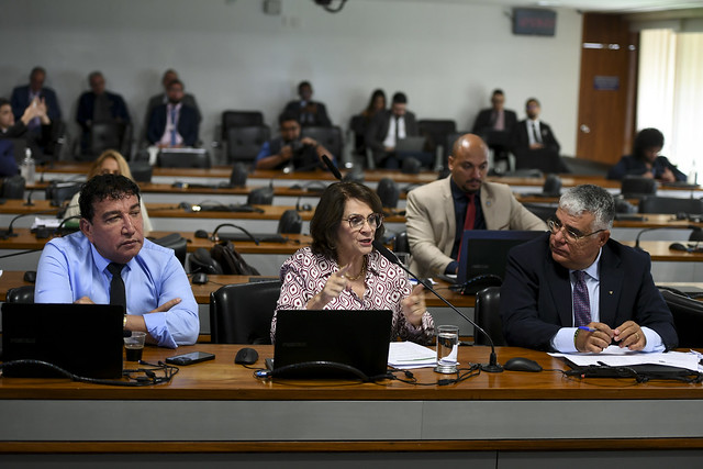 Senador usa CPI das Bets para questionar pesquisa do DataSenado