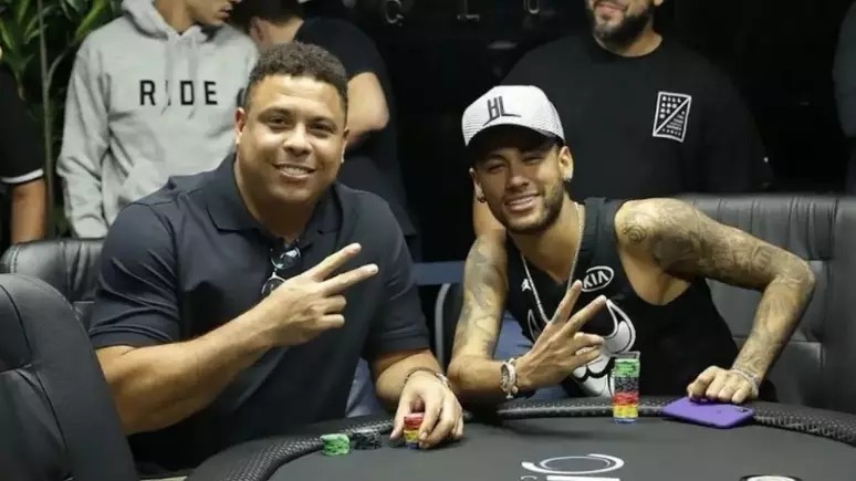 All in e gols: conheça sete estrelas do futebol que jogam poker